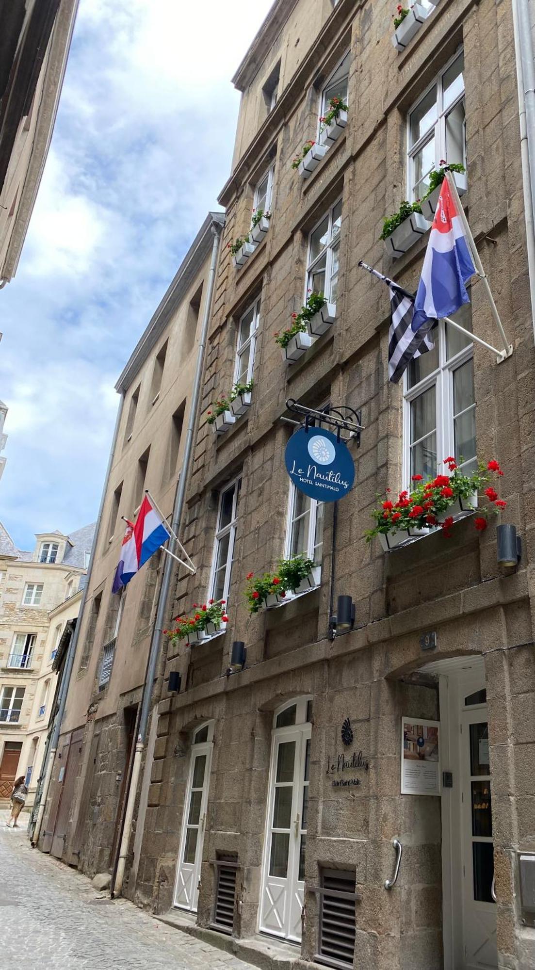 Hotel Le Nautilus Saint-Malo Exterior photo